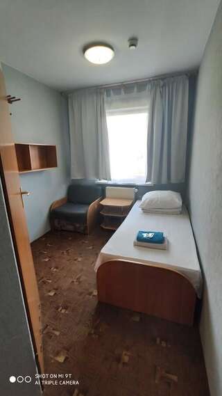 Отель Motel DRABEK Тарновске-Гуры Одноместный номер с собственной ванной комнатой-3