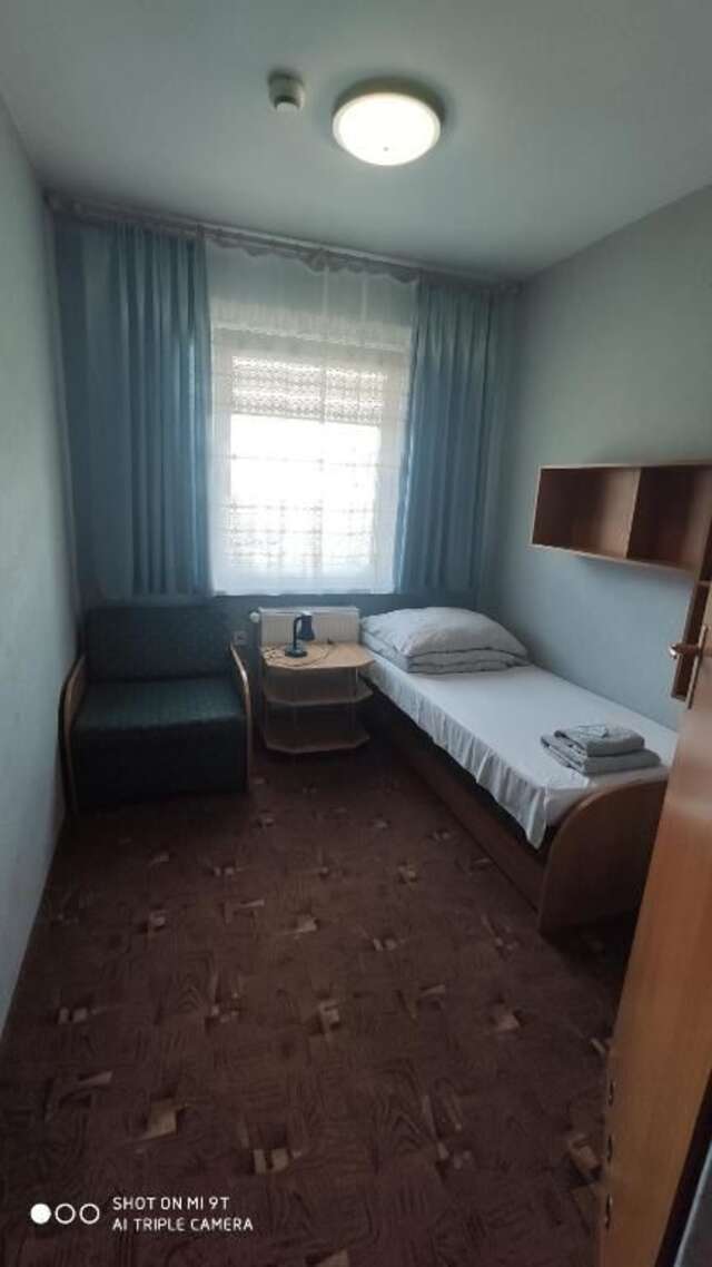 Отель Motel DRABEK Тарновске-Гуры-49